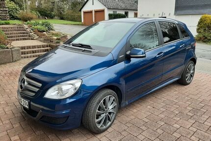 Mercedes B 180