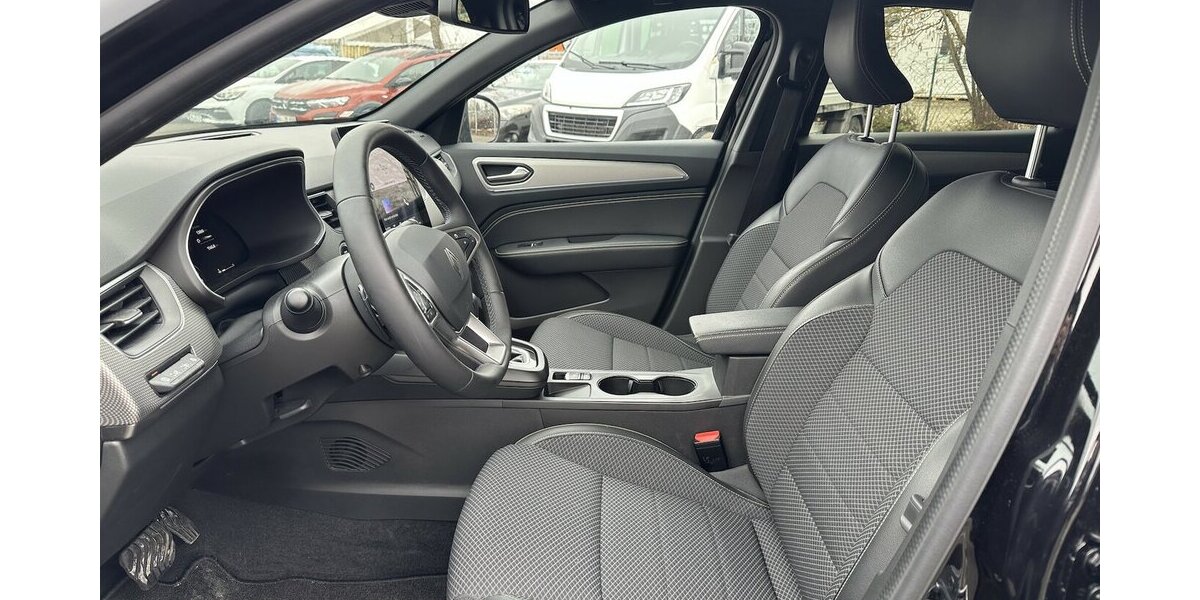 Renault Arkana Deutsch Techno MildHyb140EDC/SitzH/360° 13.900 km 23.990 &euro; Donauwörth 86609