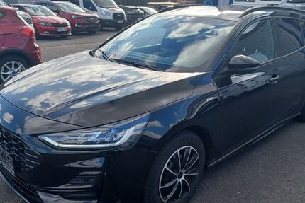 Ford Focus 45.000 km 17.990 &euro; Wiesau 95676