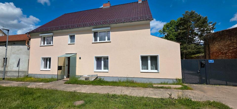 Einfamilienhaus Jüterbog - 4 Zimmer, 250 m&sup2;, 119.000&euro; | Angebot:27403573