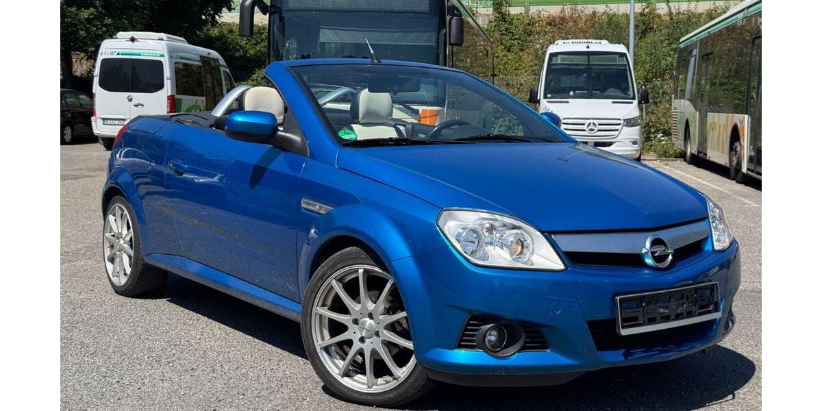 Opel Tigra 113.000 km 2.390 &euro; Geisenheim 65366