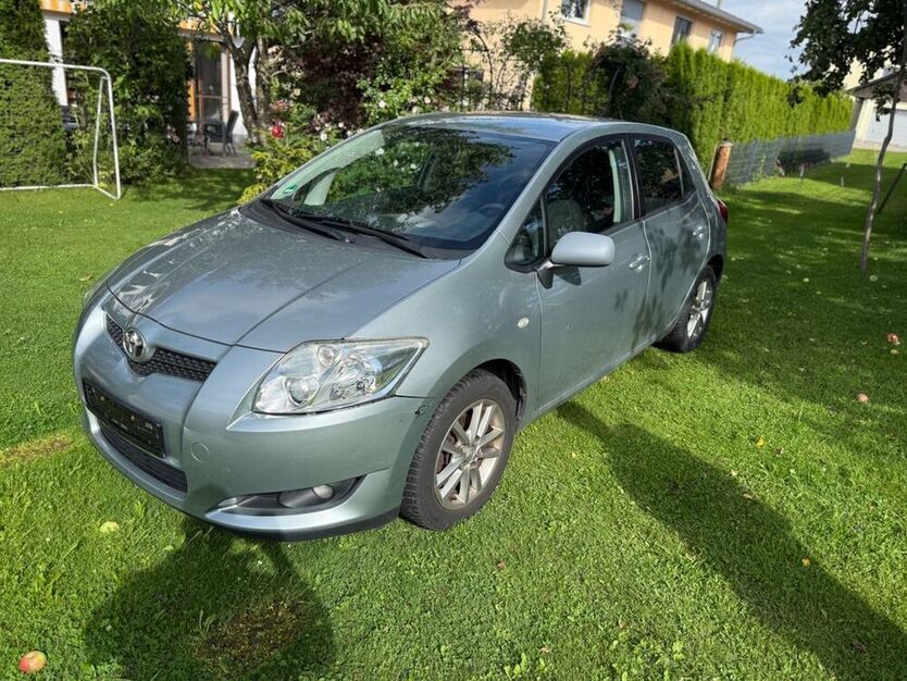 Auris