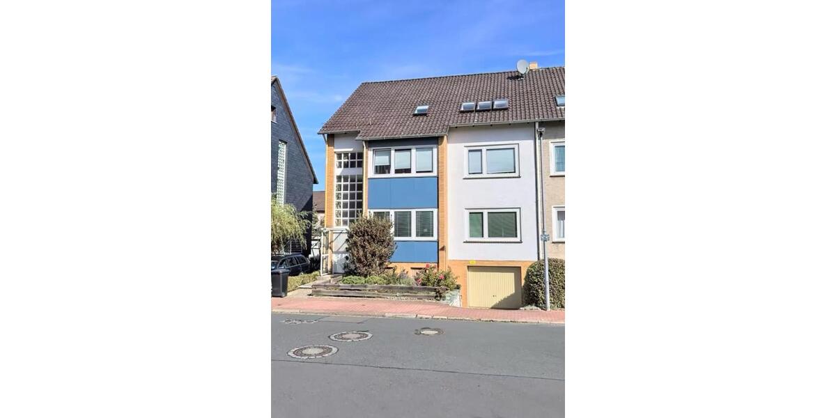 Mehrfamilienhaus mit 3 Wohneinheiten in Empelde zimmer