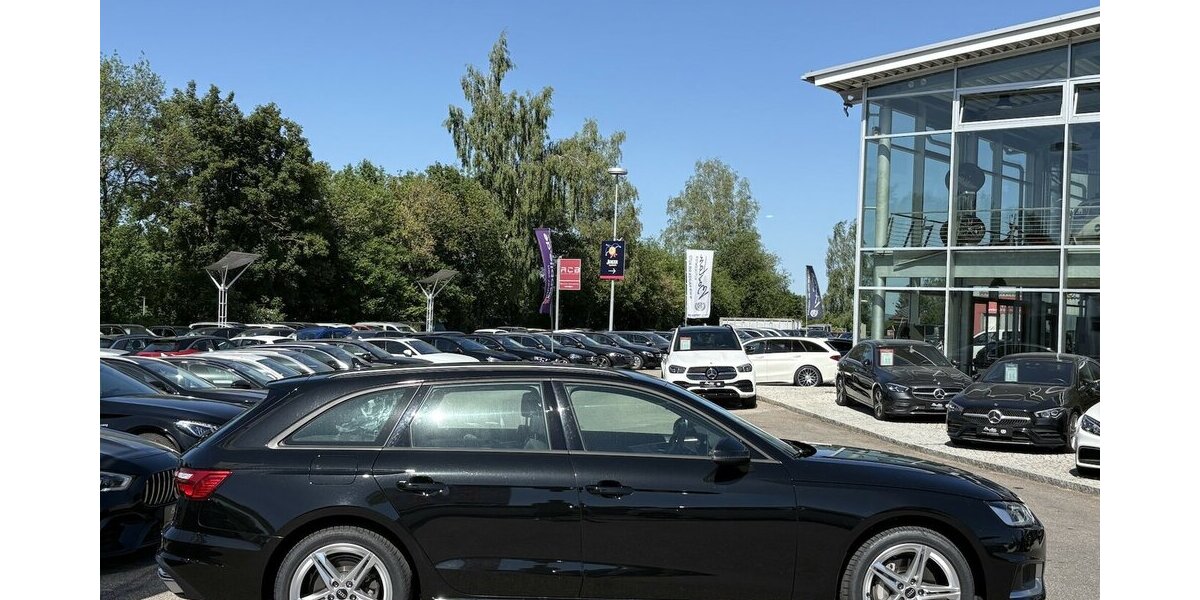 Audi A4 Avant 40 TDI advanced ACC/NAVI/AHK/DAB/LED 53.112 km 24.900 &euro; Villingen-Schwenningen 78054