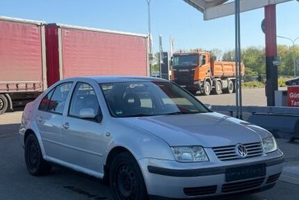 VW Bora 249.000 km 1.790 &euro; Jettingen 71131