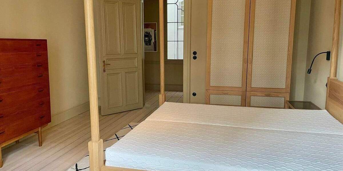 Etagenwohnung Hamburg Rotherbaum - 5 Zimmer, 205 m&sup2;, 5.900&euro; | Angebot:26433538