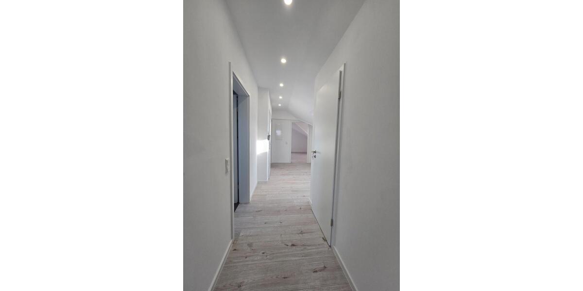 3-Zimmer-Wohnung 97 m² m Fußbodenheizung Erstbezug nach Sanierung 3 zimmer