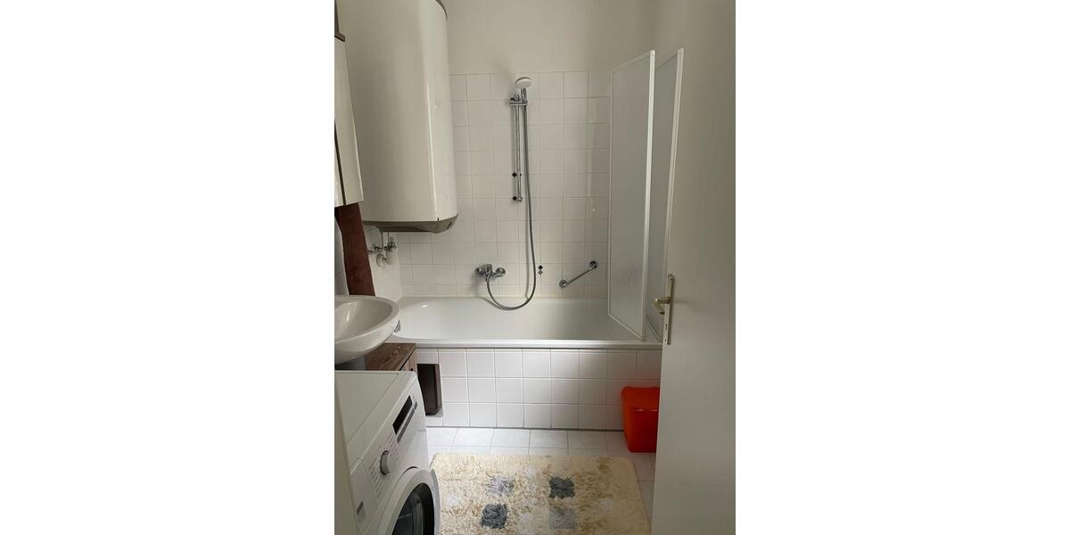 Etagenwohnung Landau an der Isar - 3 Zimmer, 70 m&sup2;, 700&euro; | Angebot:26340107