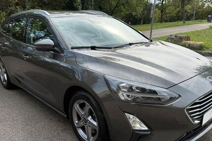 Ford Focus 106.933 km 9.701 &euro; Stuttgart 70469