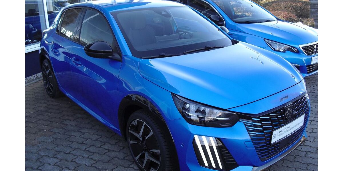 Peugeot 208 30.700 km 17.350 &euro; Meißen 01662