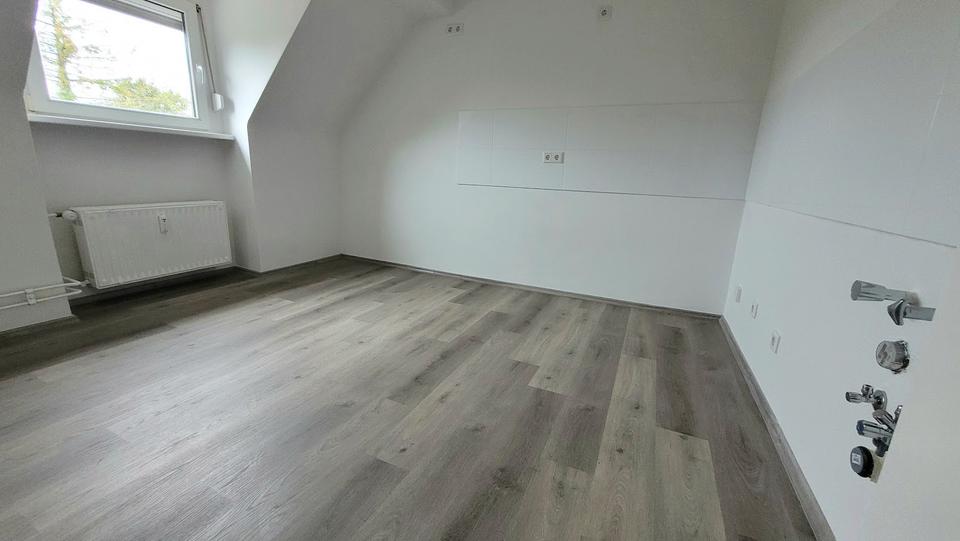 Dachgeschoßwohnung Essen Stadtbezirk IV - 2 Zimmer, 47 m&sup2;, 406&euro; | Angebot:24516980