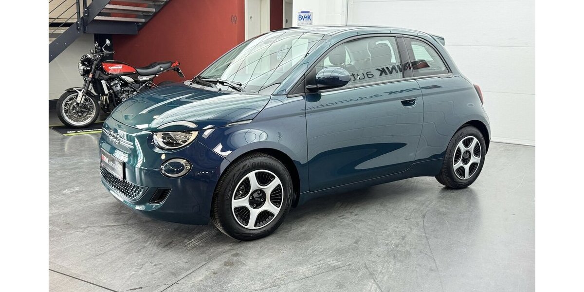 Fiat 500e Action Carplay Android Automatik 1.Hand 11.400 km 13.120 &euro; Lich 35423