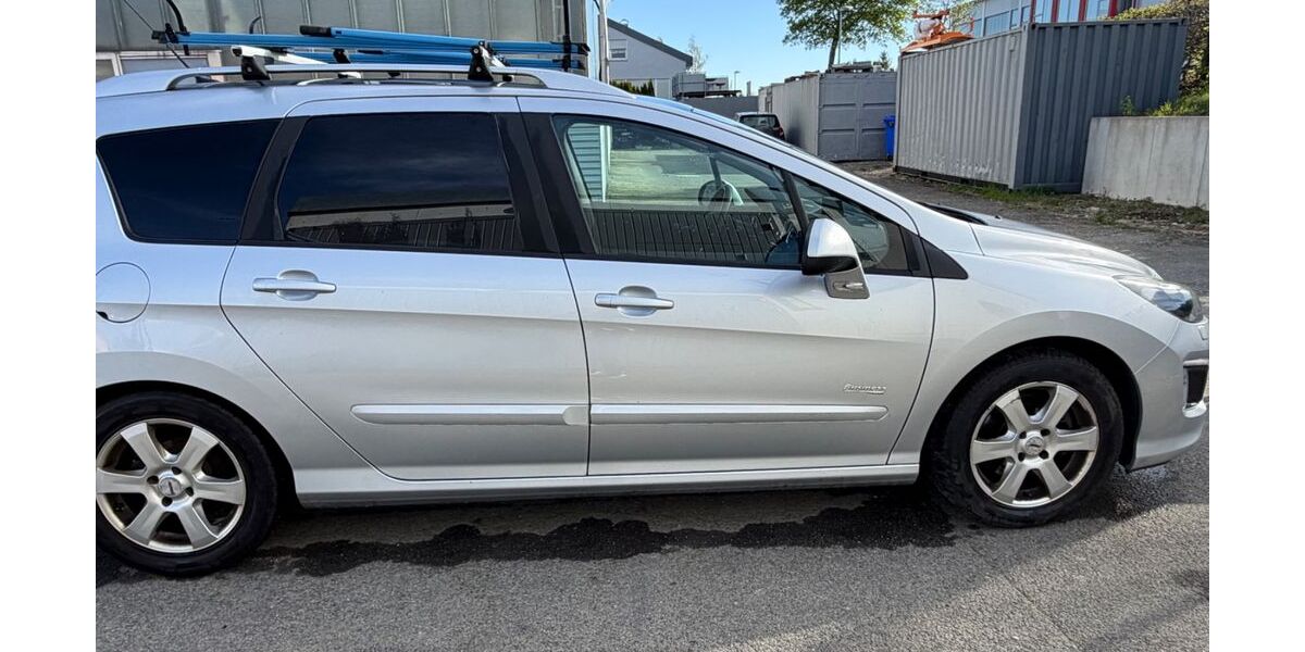 Peugeot 308 181.500 km 4.400 &euro; Meßstetten 72469