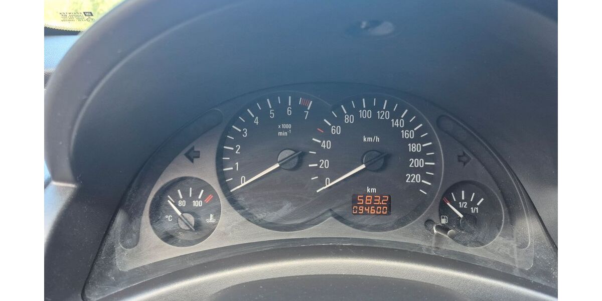 Opel Corsa 94.600 km 900 &euro; Schlier 88281