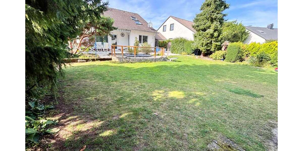 Haus zum Mieten in Wiesbaden Delkenheim 3.000 € 175 m² 5 zimmer