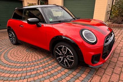 Mini John Cooper Works 9.500 km 27.900 &euro; Wertheim 97877