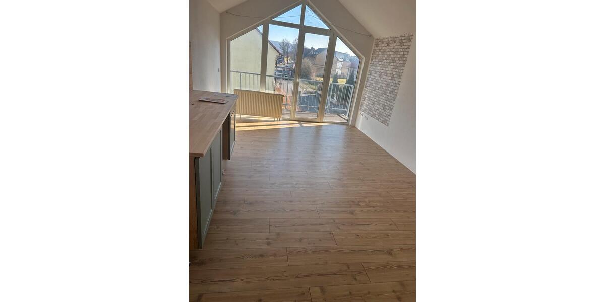 Dachgeschoßwohnung Bad Salzungen - 2 Zimmer, 43 m&sup2;, 475&euro; | Angebot:25369391