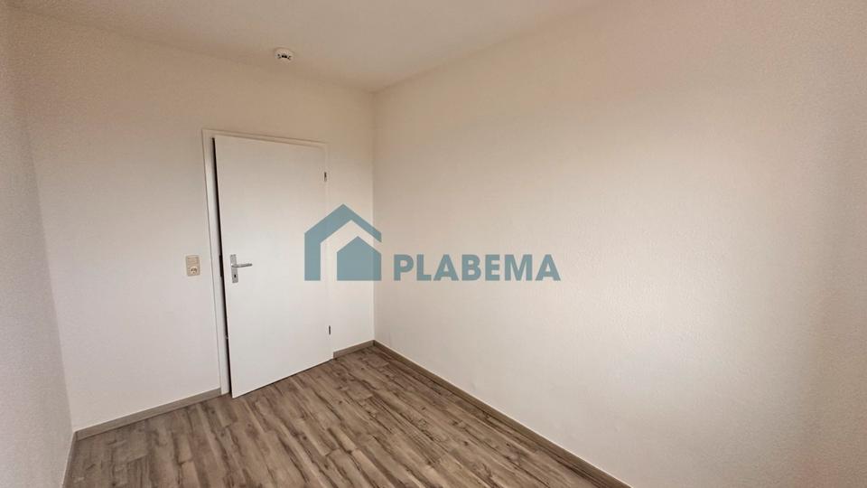 Etagenwohnung Lübz - 4 Zimmer, 85 m&sup2;, 655&euro; | Angebot:26586702