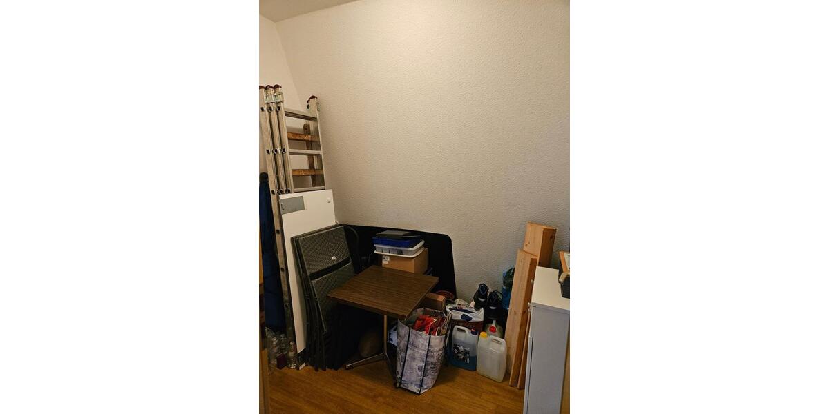 Dachgeschoßwohnung Bad Dürrenberg - 2 Zimmer, 61 m&sup2;, 120.000&euro; | Angebot:25539480