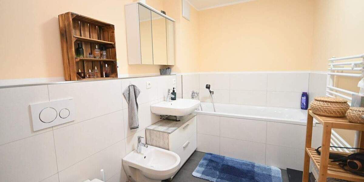 Etagenwohnung Roth - 3 Zimmer, 78 m&sup2;, 330.000&euro; | Angebot:25355676