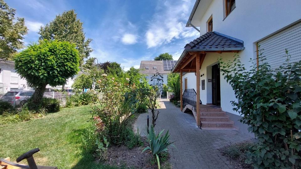 Erdgeschoßwohnung Bornheim - 3 Zimmer, 120 m&sup2;, 1.200&euro; | Angebot:25499344