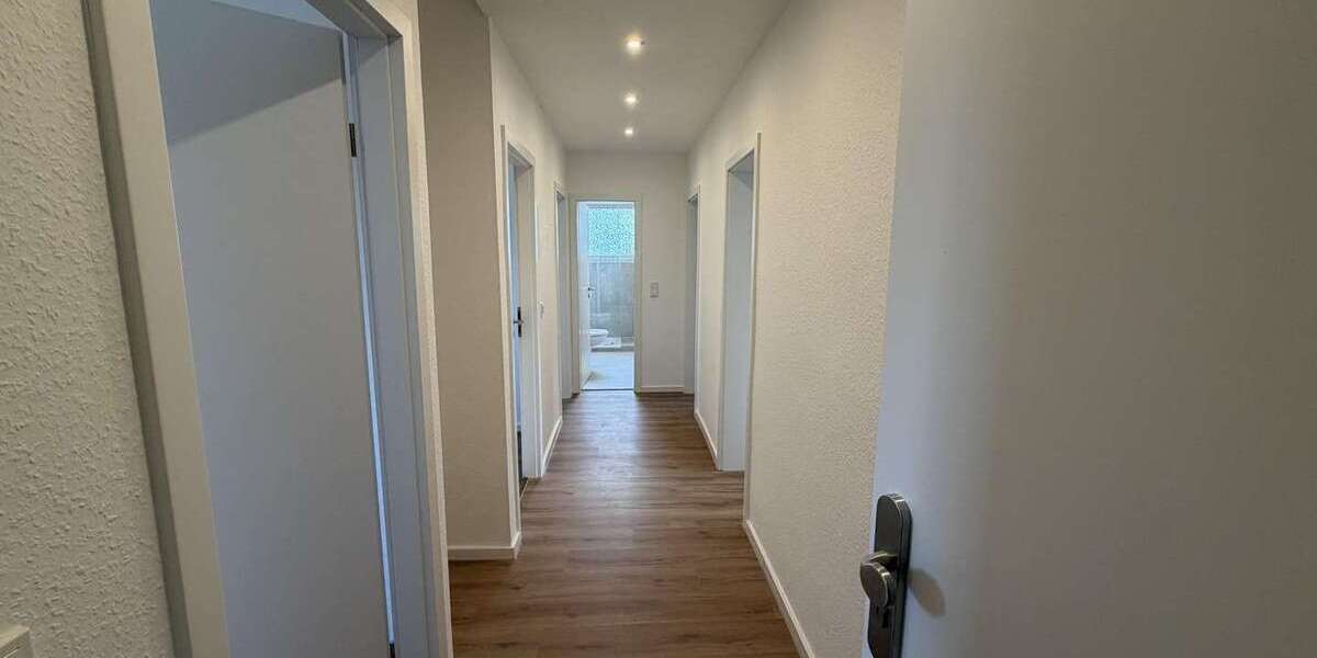 Etagenwohnung Wiesbaden Dotzheim - 4 Zimmer, 70 m&sup2;, 1.300&euro; | Angebot:27331504