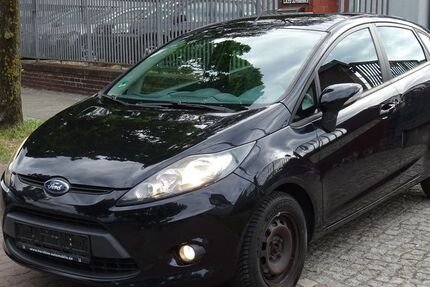 Ford Fiesta 74.000 km 2.490 &euro; Berlin 12099