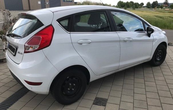 Ford Fiesta 21.079 km 8.900 &euro; Krauchenwies 72505