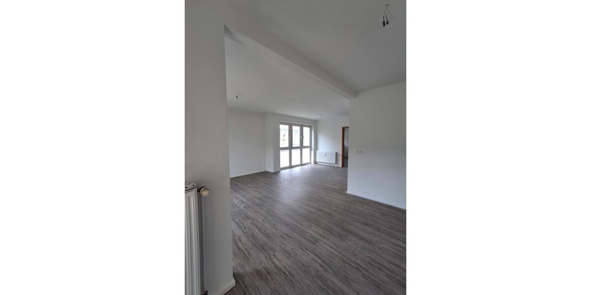 Etagenwohnung Schirgiswalde-Kirschau Kirschau - 4 Zimmer, 117 m&sup2;, 877&euro; | Angebot:26476004