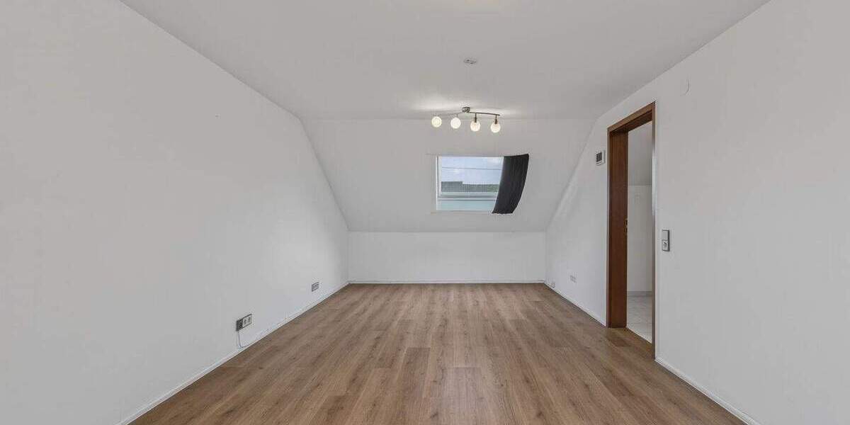 Doppelhaushälfte Karlsruhe Neureut - 6 Zimmer, 147 m&sup2;, 599.000&euro; | Angebot:25681026