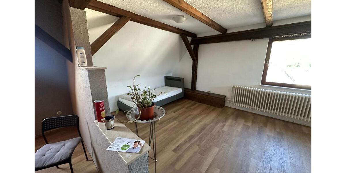 Dachgeschoßwohnung Gengenbach - 4 Zimmer, 110 m&sup2;, 650&euro; | Angebot:26238396