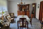 Gepflegtes Wohnhaus mit angrenzender Weide sucht neue Besitzer. 7 zimmer