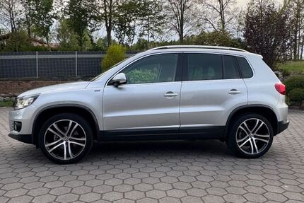 VW Tiguan 155.000 km 15.499 &euro; Pösing 93483
