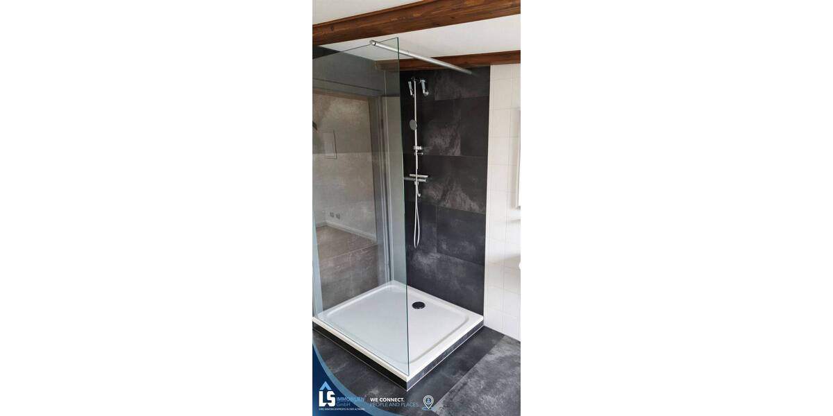 Etagenwohnung Stendal - 3 Zimmer, 106 m&sup2;, 850&euro; | Angebot:26875169