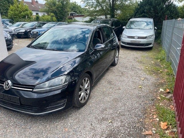 VW Golf 320.680 km 5.700 &euro; Freiburg im Breisgau 79111