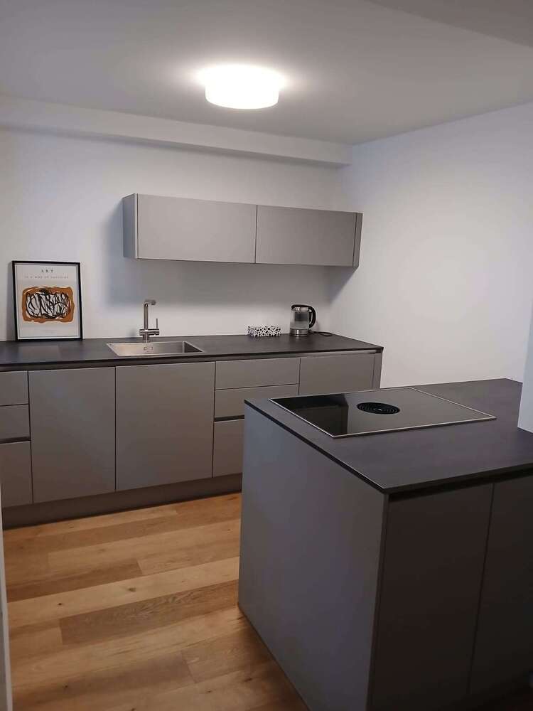 Wohnung zum Kaufen in Düsseldorf 220.000 € 35.77 m²