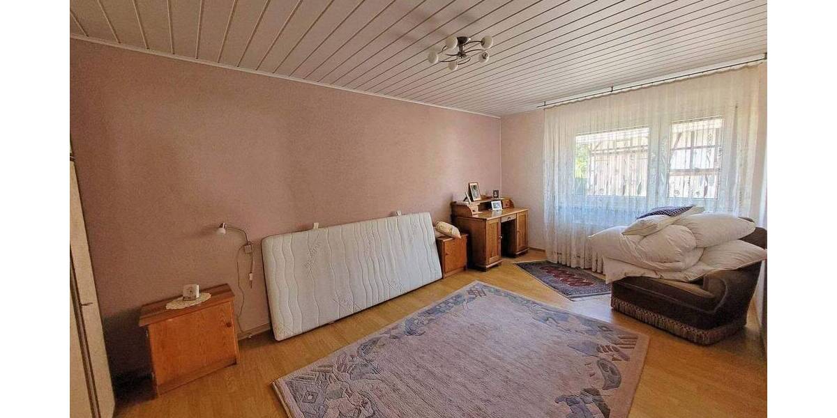 Einfamilienhaus Alsfeld Lingelbach - 7 Zimmer, 180 m&sup2;, 115.000&euro; | Angebot:26879839