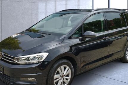 VW Touran 30.900 km 33.290 € Regensburg 93053