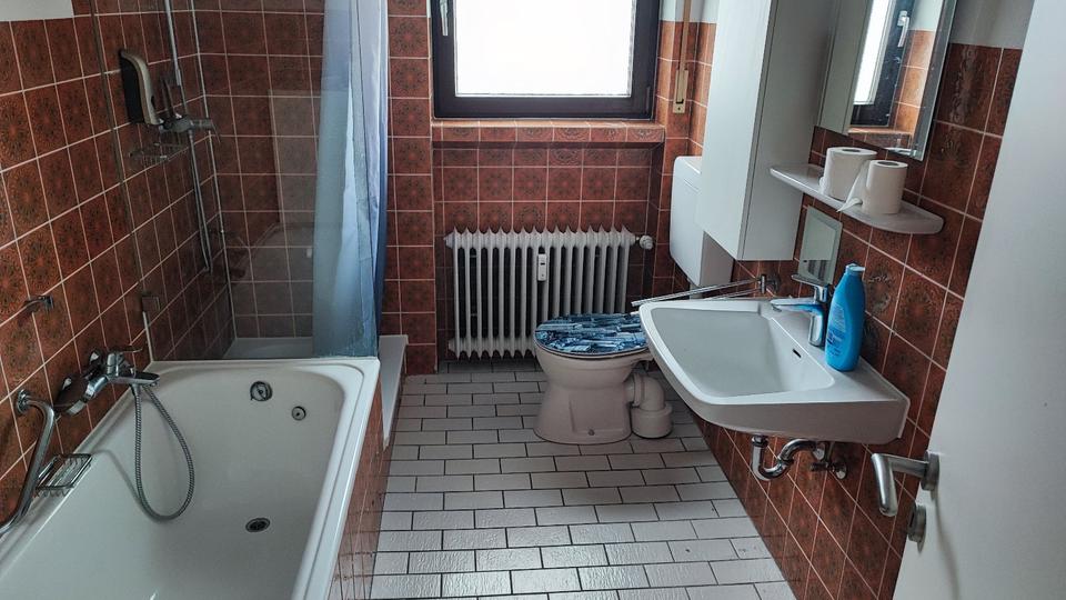 Etagenwohnung Neulußheim - 4 Zimmer, 94 m&sup2;, 1.050&euro; | Angebot:26677356