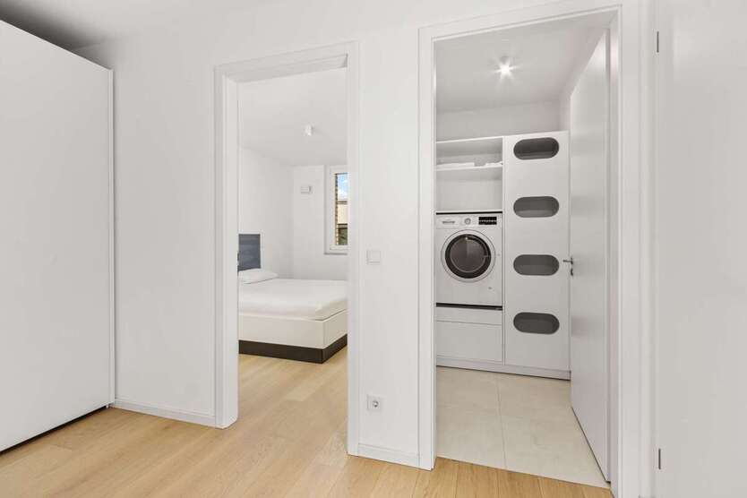 Schmuckstück aus erster Hand | Lift, Einzel-Stellplatz, tolle Ausstattung... 2 zimmer
