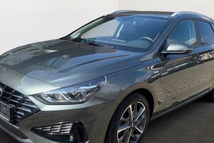 Hyundai i30 43.900 km 17.950 &euro; Kassel 34123