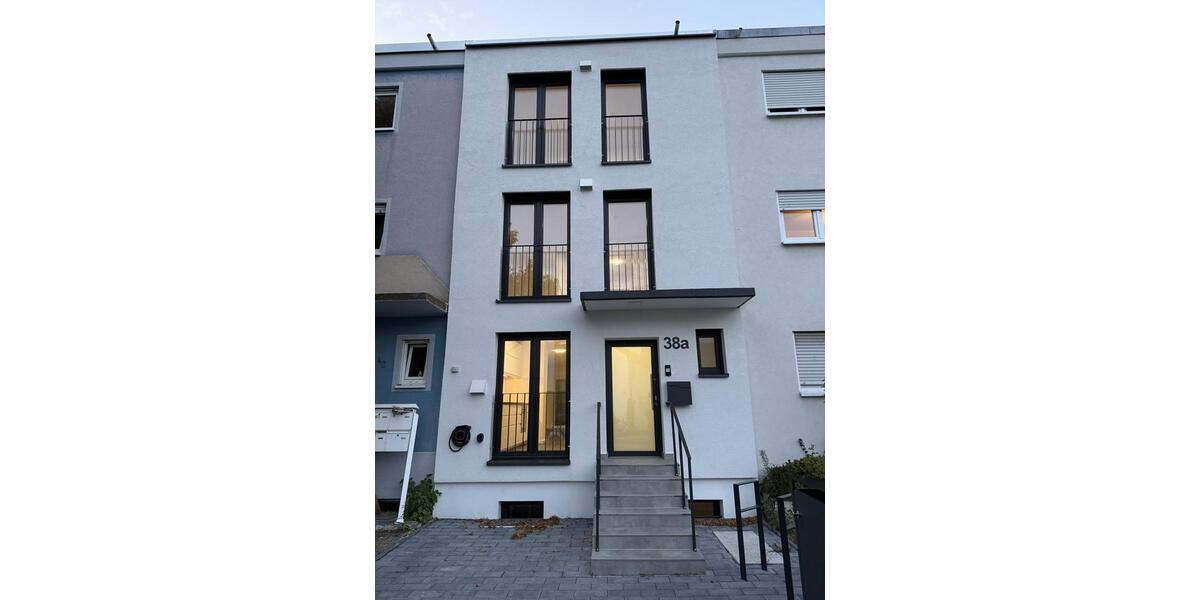 Reihenhaus Freiburg im Breisgau Haslach - 6 Zimmer, 160 m&sup2;, 3.250&euro; | Angebot:25361243