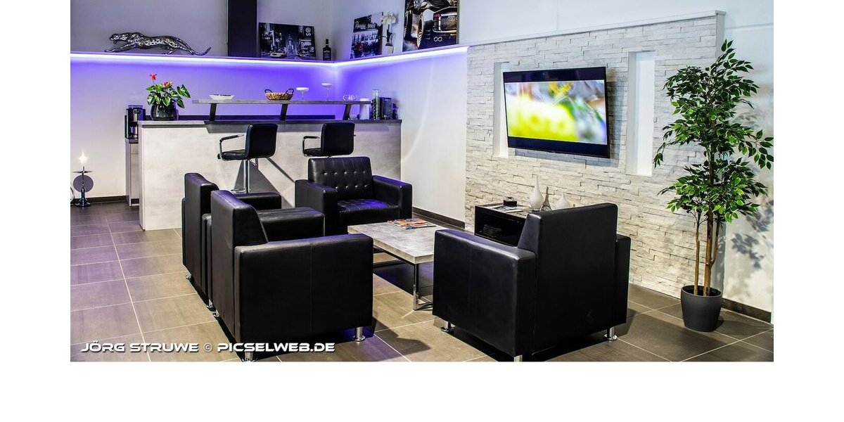 Seat Leon 2.0 TDI FR LED ACC VirtualCockpit Pano 147.000 km 17.490 &euro; Stade 21682