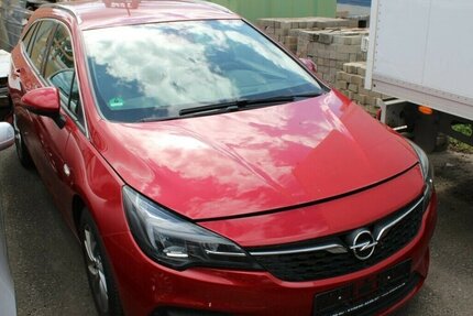 Opel Astra 1.5 D Sports Tourer - MOTORSCHADEN -