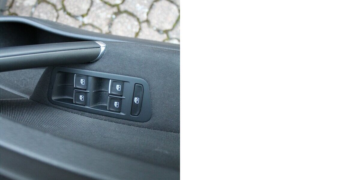 VW Golf VII GTI Performance DSG/NAVI/LED/ACC 90.985 km 20.500 &euro; Höchstenbach 57629