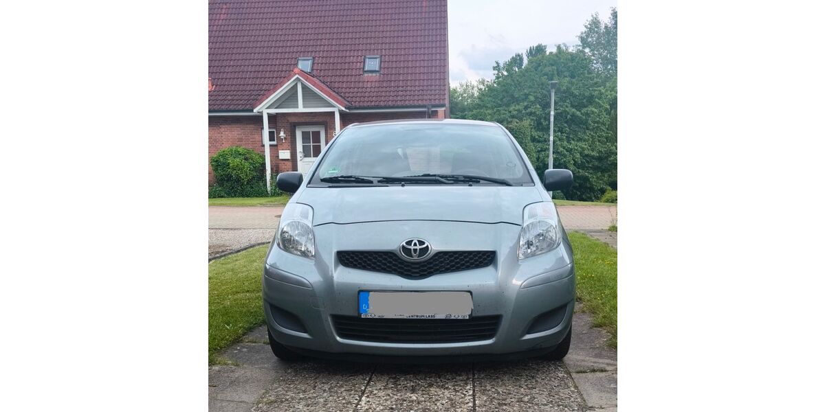 Toyota Yaris 177.500 km 4.990 &euro; Kiel 24159