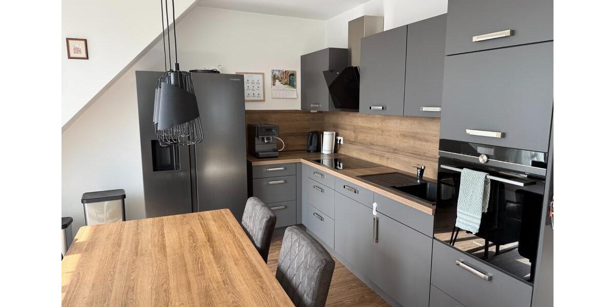 Provisionsfrei: Dachgeschosswohnung, Barrierefrei, Ausbaureserve 3 zimmer