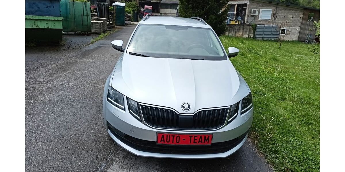 Skoda Octavia 333.500 km 7.950 &euro; Möckmühl 74219