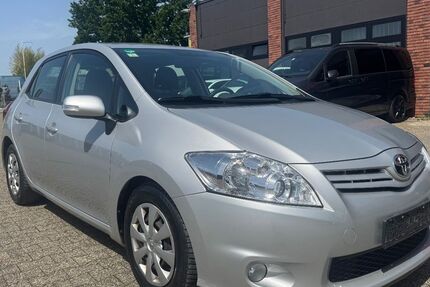 Toyota Auris 157.000 km 4.990 &euro; Alsdorf 52477
