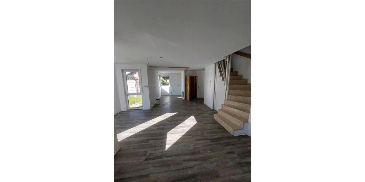 Doppelhaushälfte Zerbst (Anhalt) - 5 Zimmer, 120 m&sup2;, 199.000&euro; | Angebot:26385552